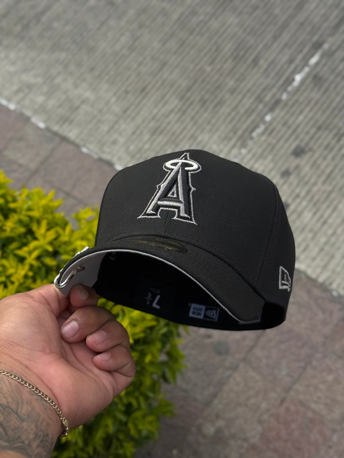NEW ERA EXCLUSIVA